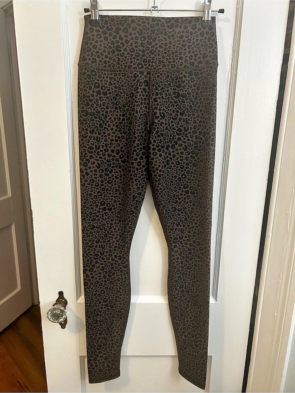 Alo Airlift Leopard Print Leggings Size Small Like New